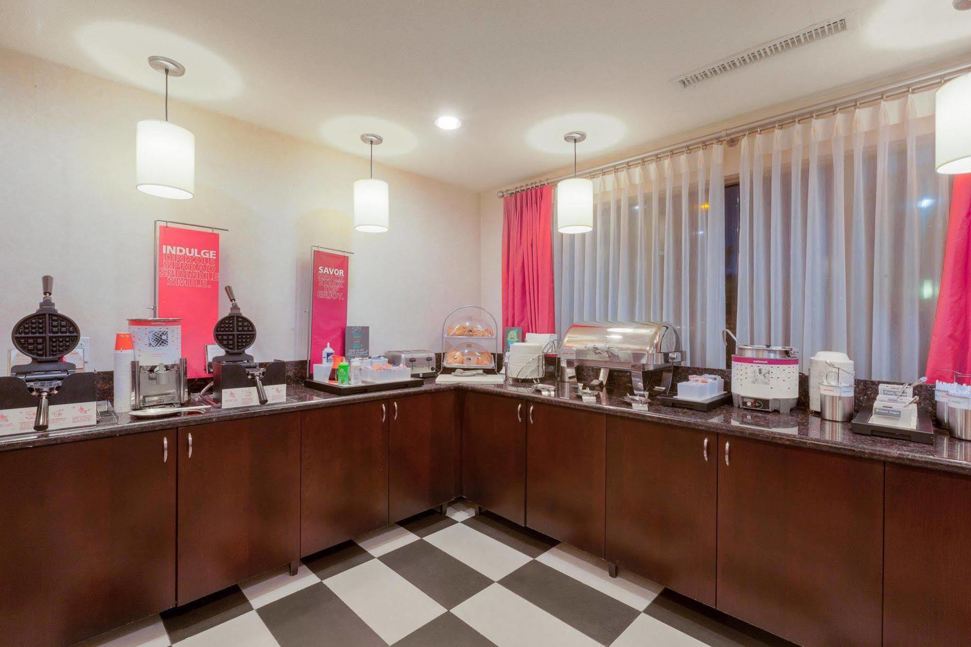 Springhill Suites By Marriott San Diego Mission Valley Bagian luar foto